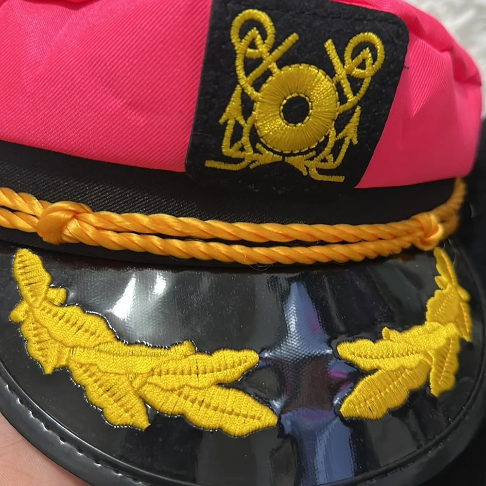 Pink captain hat - Picture 4 of 4